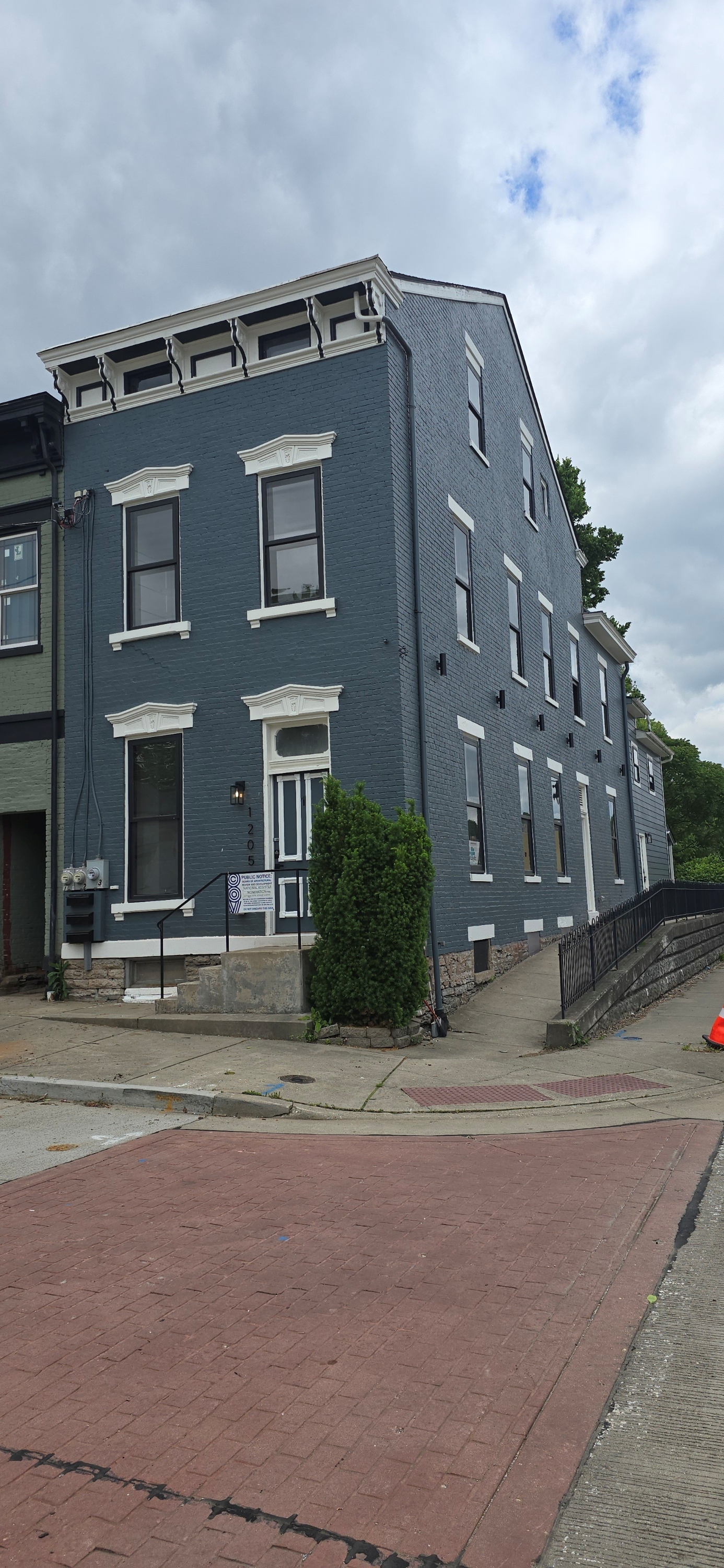 Property thumbnail image